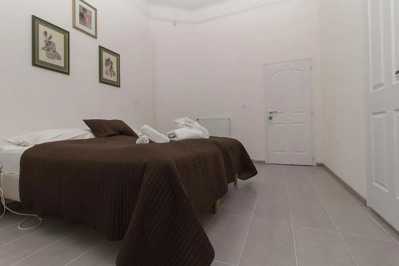 Bed & Breakfast Butterfly Home Danube Budapest