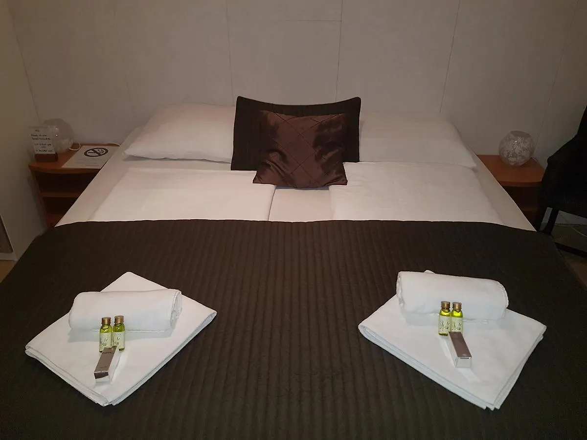 Butterfly Home Danube Budapest Bed & Breakfast
